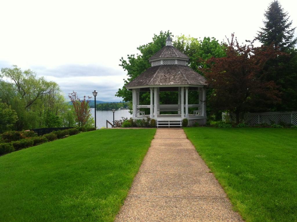 Wolfeboro Inn Экстерьер фото