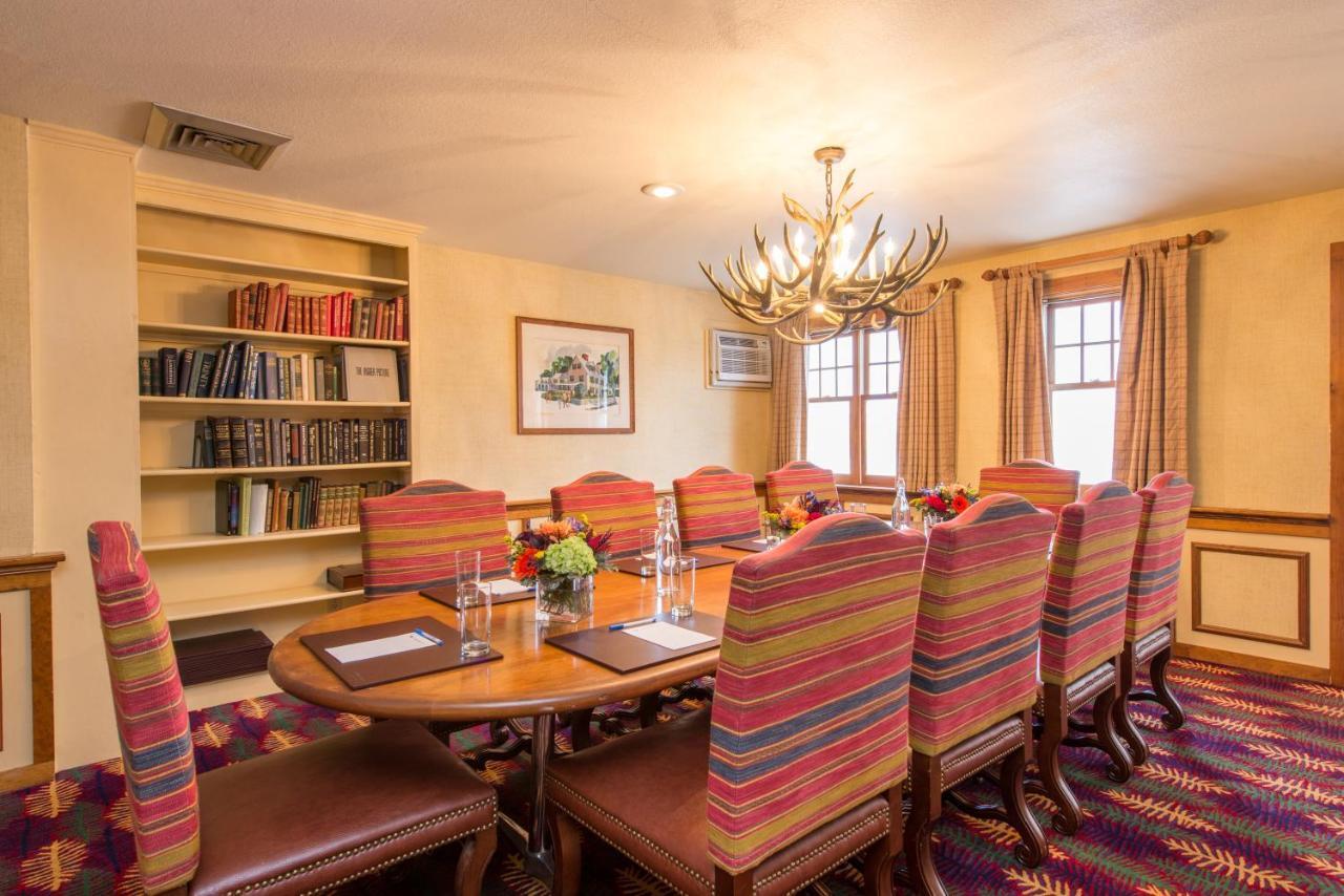 Wolfeboro Inn Экстерьер фото